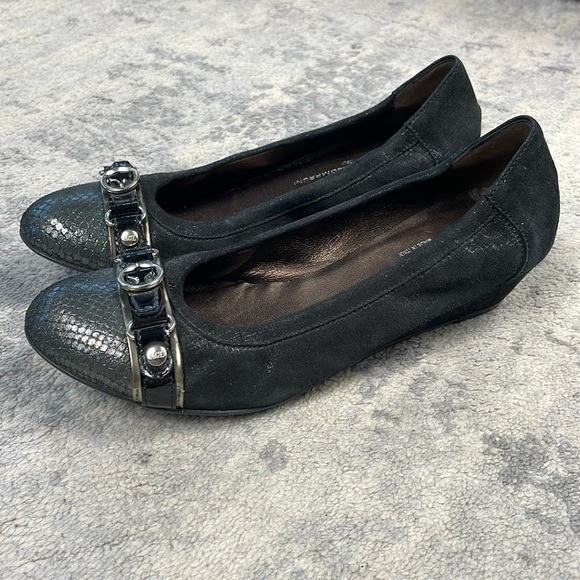 AGL Cap Toe Buckle Ballet Shoes Low Wedge Shimmer Silver Black Sz 39.5 - Picture 2 of 11